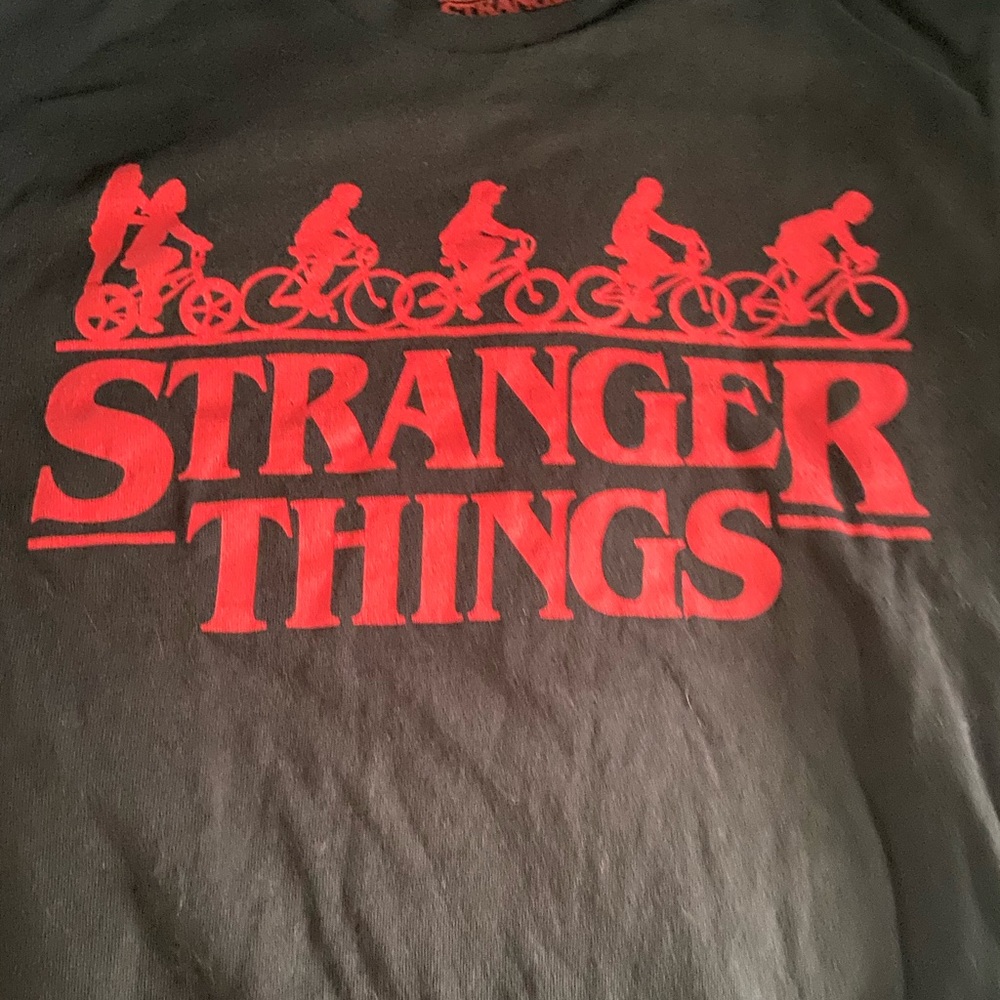 Stranger things tee shirt - Picture 2 of 2